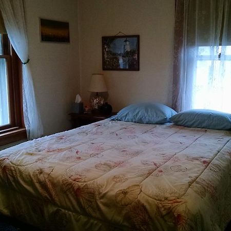 Numidia Fish & Loaves Bed And Breakfast מראה חיצוני תמונה