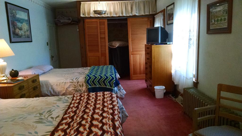 Numidia Fish & Loaves Bed And Breakfast מראה חיצוני תמונה
