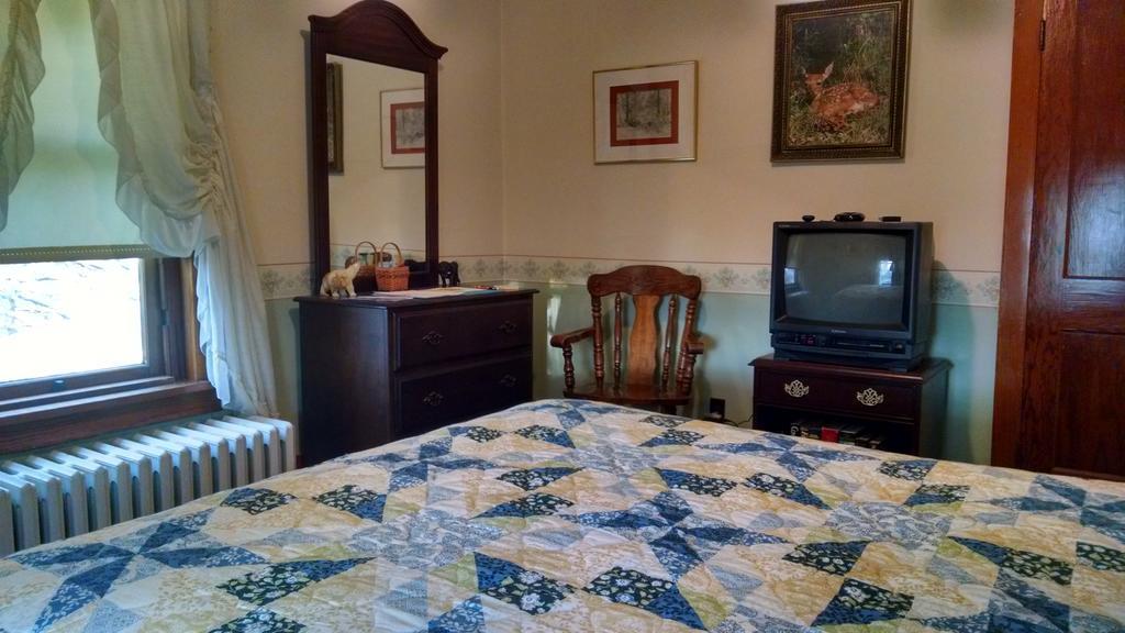 Numidia Fish & Loaves Bed And Breakfast מראה חיצוני תמונה