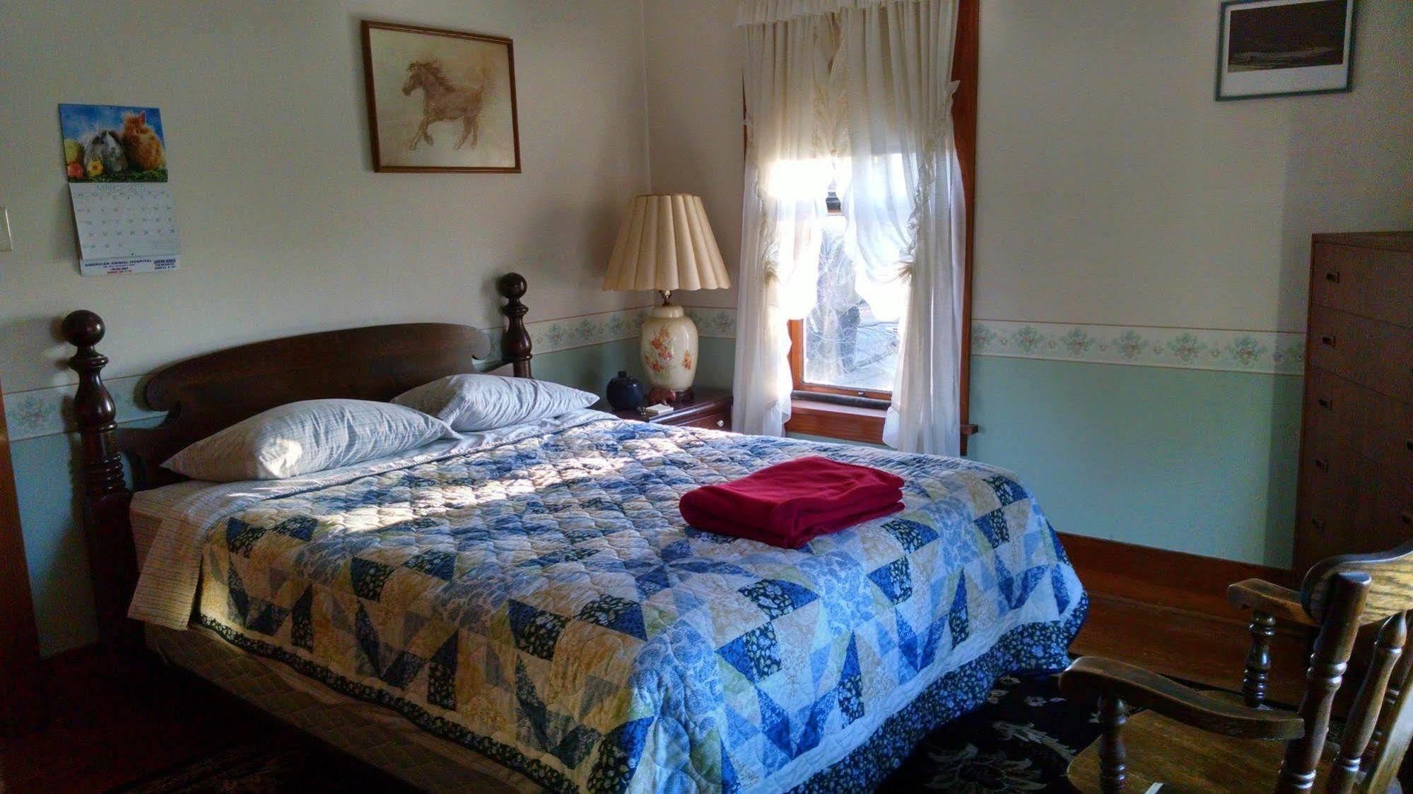 Numidia Fish & Loaves Bed And Breakfast מראה חיצוני תמונה