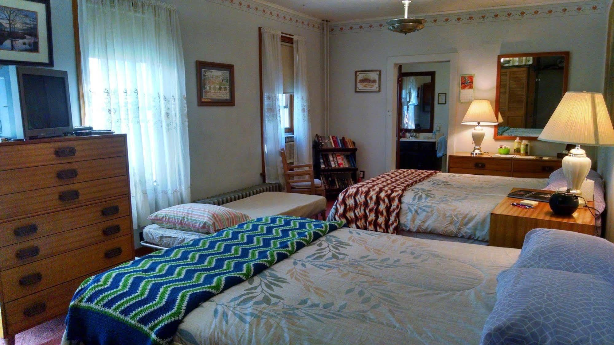 Numidia Fish & Loaves Bed And Breakfast מראה חיצוני תמונה