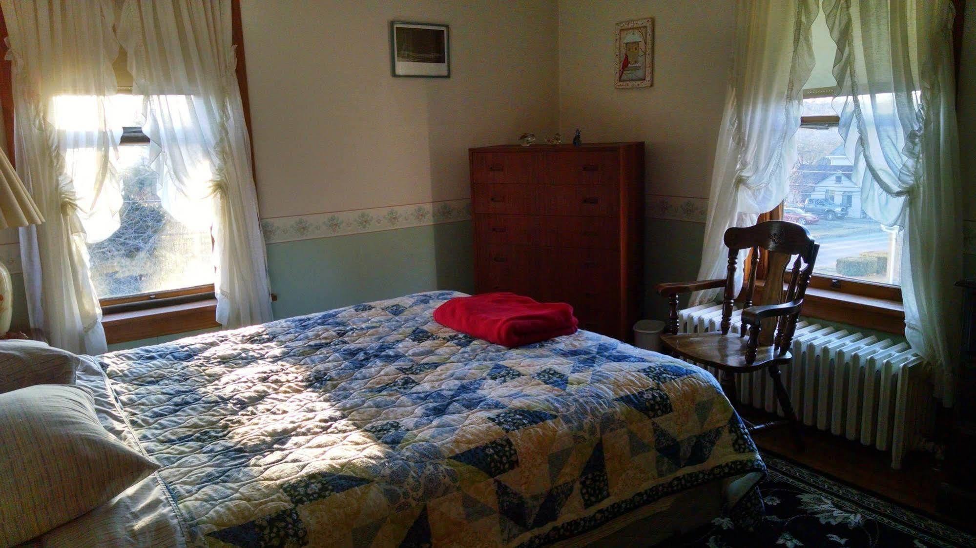 Numidia Fish & Loaves Bed And Breakfast מראה חיצוני תמונה
